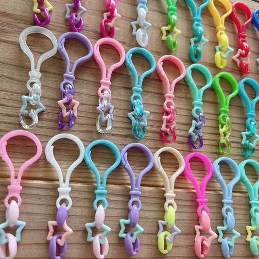 234 星チェーン おまかせ100個セット キャンディバッグキーホルダー ハンドメイド ガチャ詰めポーチ ワークショップ 材料 ハトメがカラーです♡