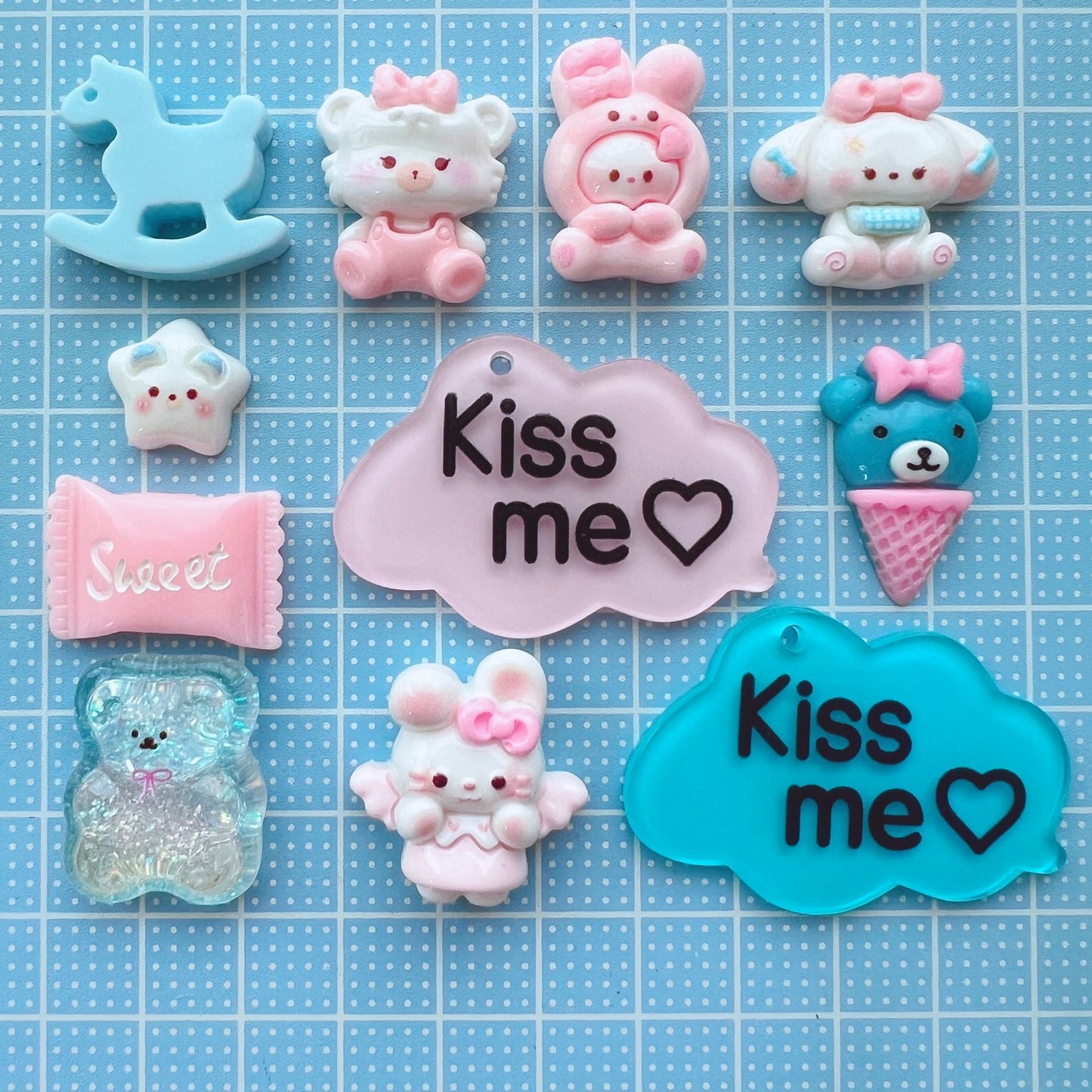 デコパーツ| P-203 デコパーツ ピンク 水色 Kissmeチャーム うさぎ クマ 犬 キーホルダー パーツ 資材