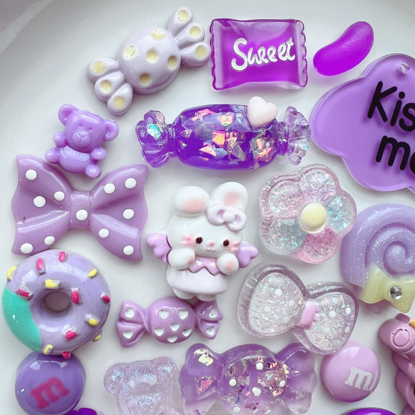 デコパーツ| P-202 デコパーツ 紫 お菓子 リボン Kissmeチャーム キーホルダー パーツ 資材