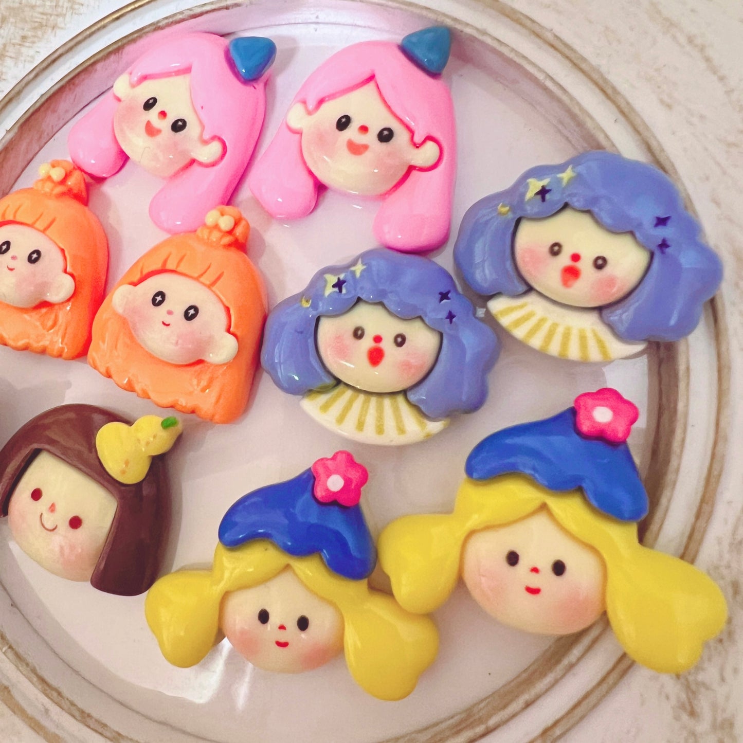 デコパーツ｜かわいい女の子 10個セット